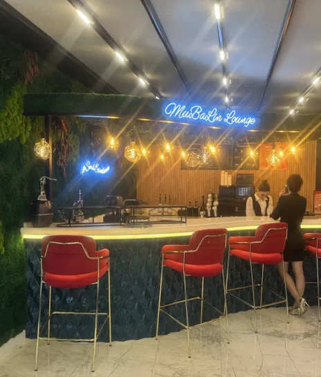 AKAR DENTAL İÇİ STARBUCKS 1
