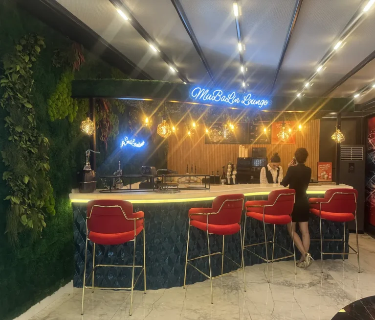 AKAR DENTAL İÇİ STARBUCKS 1
